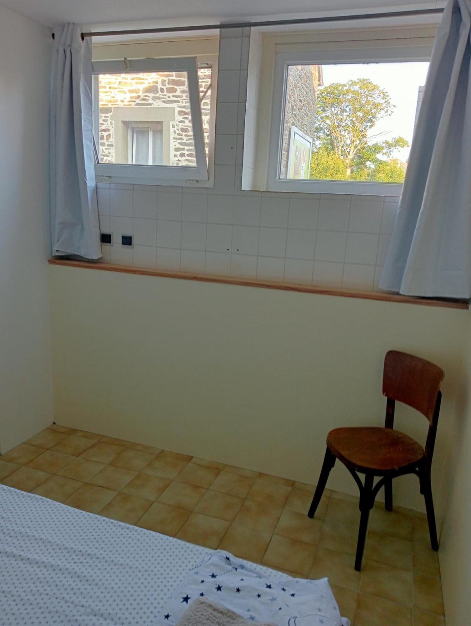 Les Chambres Studios De Pleslin-Foucher חדר תמונה